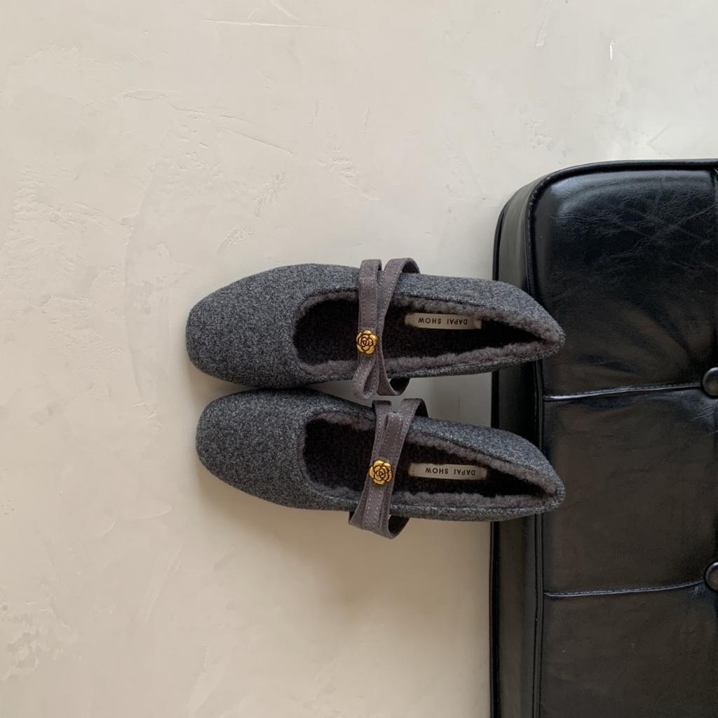 2025 New Korean Version of Round Head with Bow Thick Medium Heel Woolen Velvet Women's Mary Jane Single Shoes