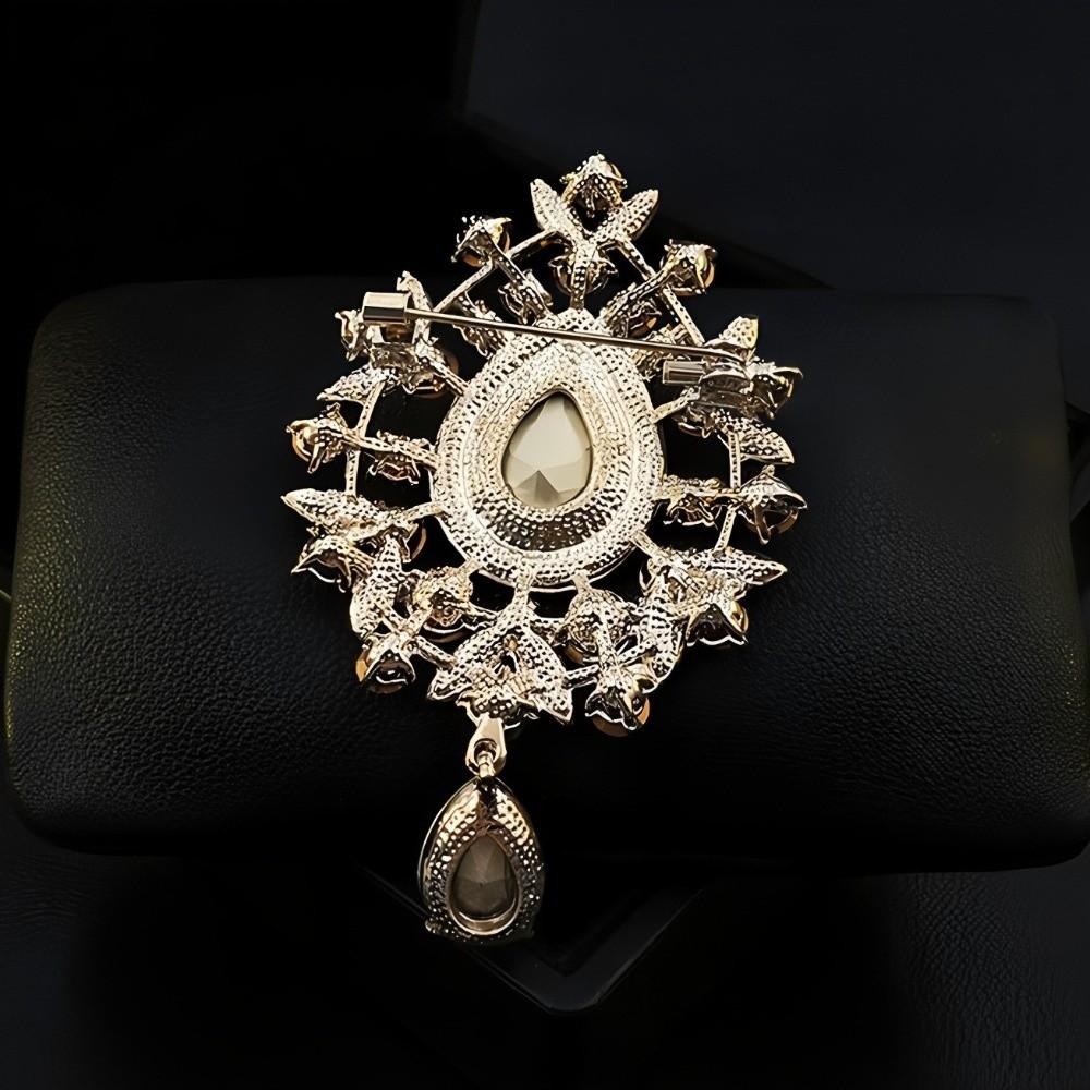 Zinc Alloy Zircon Crystal Brooch Retro Palace Style Pendant Brooch New Corsage Pins  Wedding