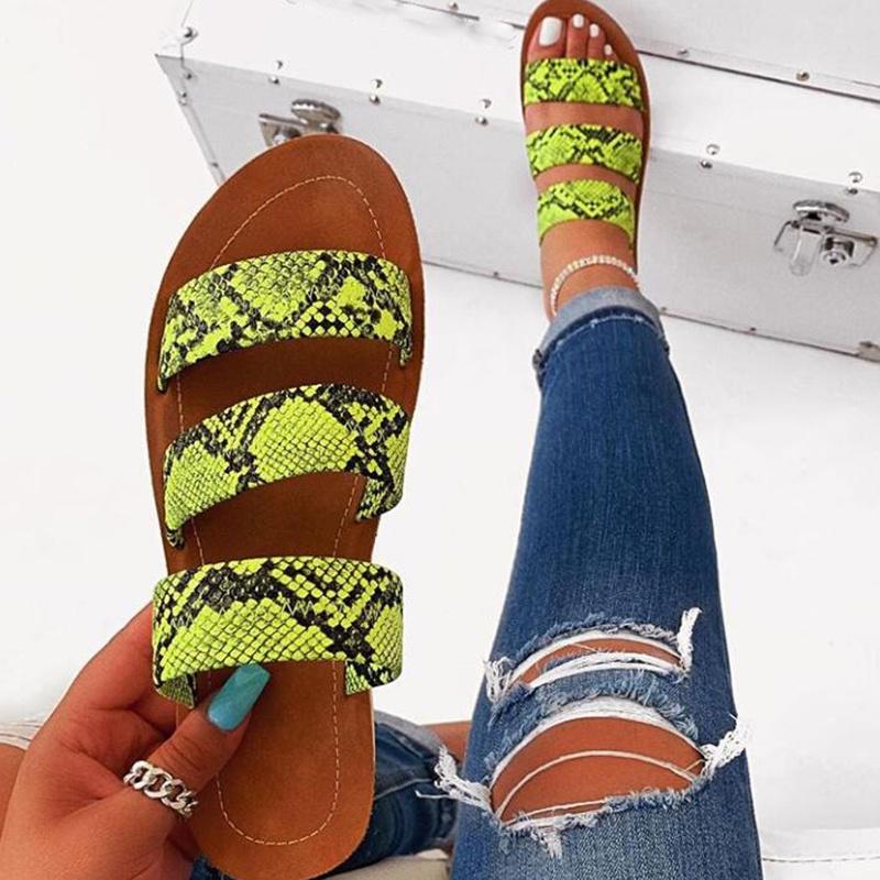 Stylish Women's Snakeskin Slippers Casual Flats Sandals Perfect For Summer Days