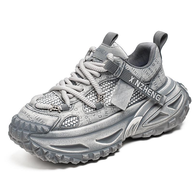 Men's Light Luxury Mesh Sports Shoes: Non-Slip, Breathable, Thick Sole, Height-Increasing, Autumn/Winter Casual Running Dad Shoes.