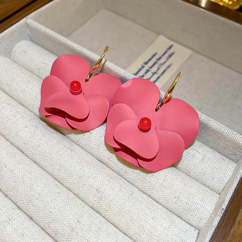 Super fairy pink flower love fringed earrings versatile temperament earrings light luxury earrings women