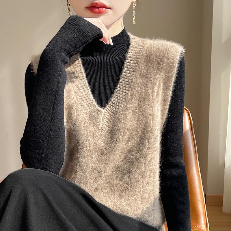 Women's Luxury Wool Cable Knit V-Neck Vest - Autumn/Winter Collection