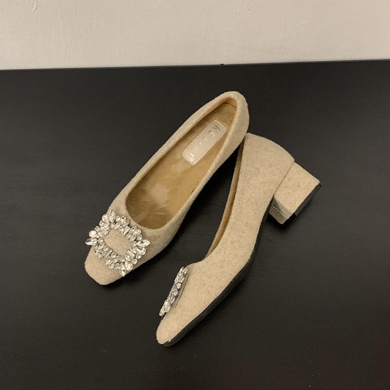 Premium temperament rhinestone shallow mouth single shoes women's 2025 spring new Xiaoxiangfeng elegant Mary Jane shoes