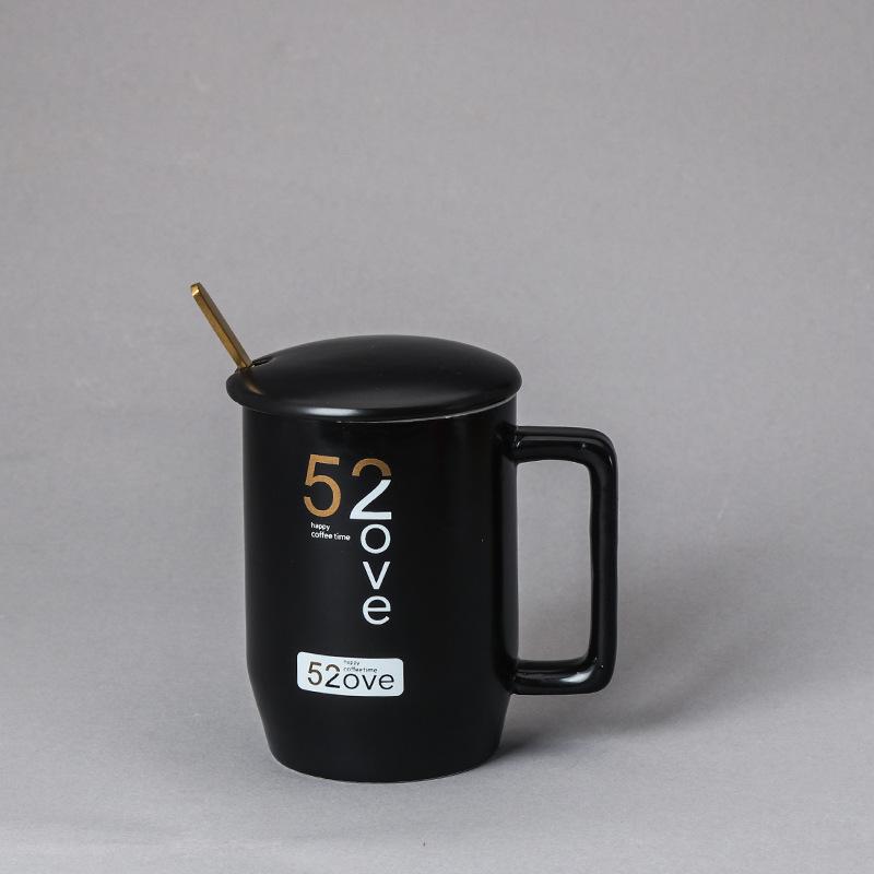 

Simple ceramic mug couple office water cup 520 pairs of cups with lid spoon coffee milk cup 301-400ml чёрный