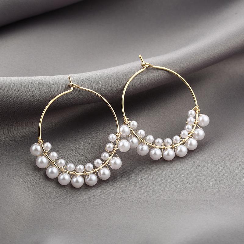 European & American Geometric Pearl Spiral Ear Cuffs: Versatile Fashion Round Earrings