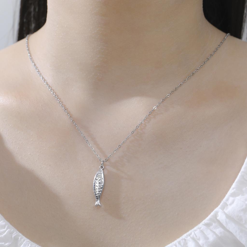 COOLTIME Fisch Anhänger Halskette Damen Edelstahl Verstellbarer Schmuck Perfekt für den Alltag, Geschenke und Verabredungen