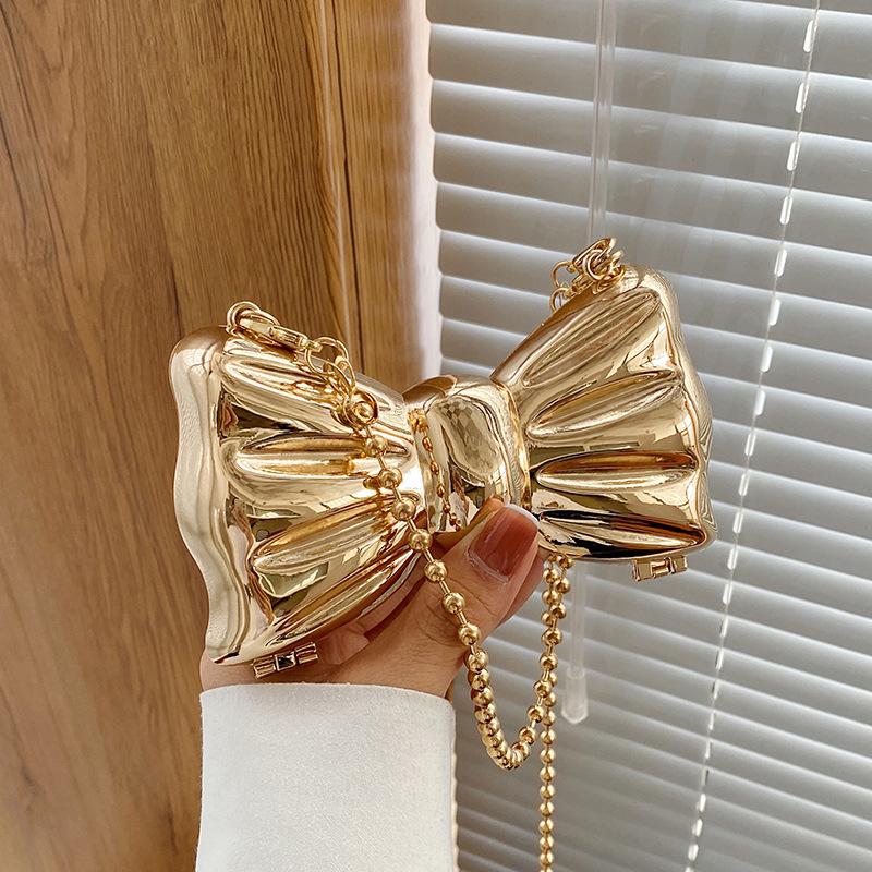 Women's Trendy Crossbody Chain Bag with Metal Bow - Lightweight and Stylish Shoulder Bag