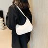Elegant Black Pu Crescent Bag Fashionable Shoulder Bag For Trendy Casual Outings