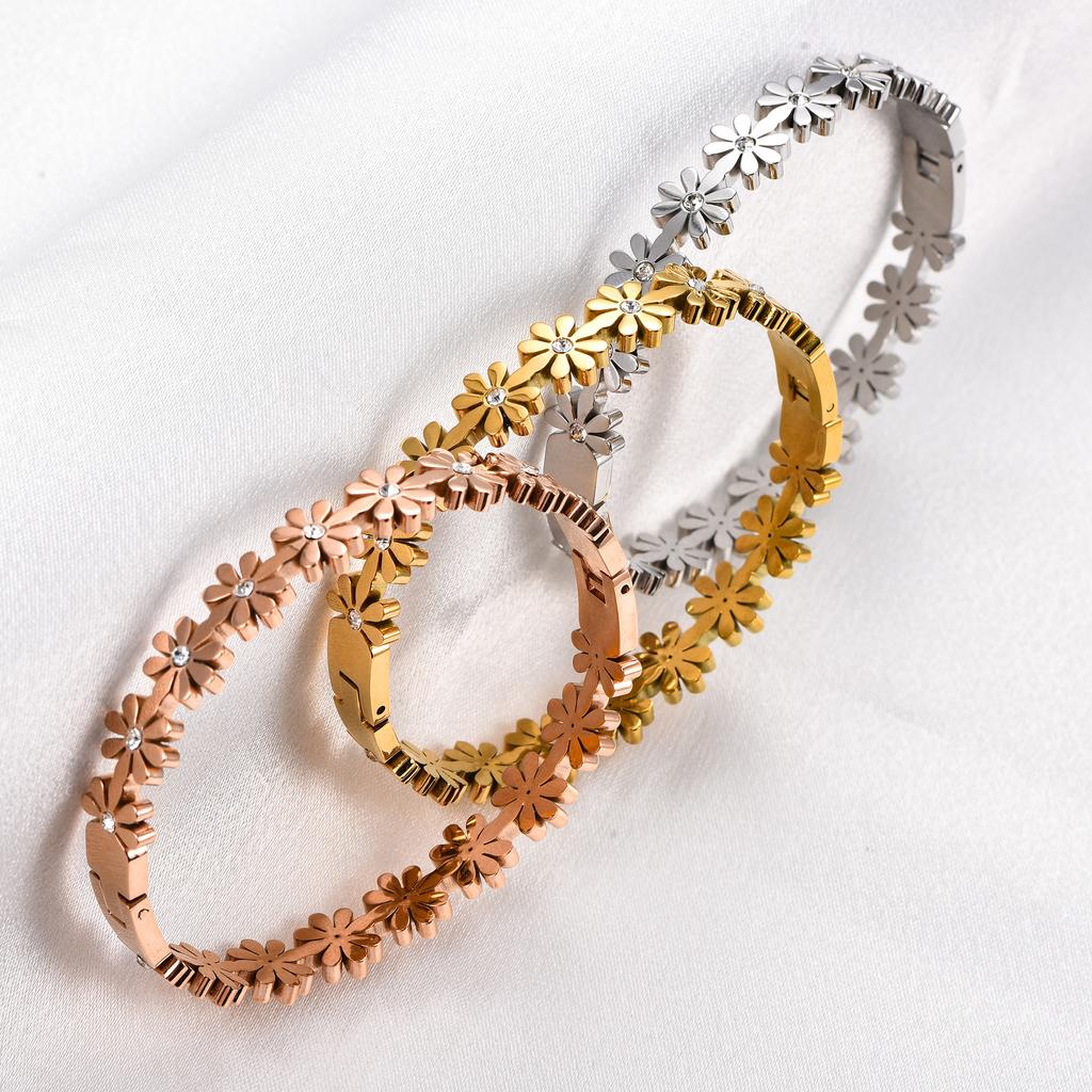 Elegant Stainless Steel Flower Bangle for Women Openable Cuff Bracelet Wristband Metal Jewelry Making Accessories Gift for Her