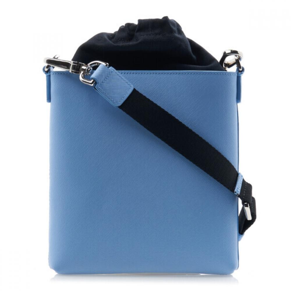 Vivienne WeStwood Women S Saffiano drawString croSSbody Bag 52040037 L001n K403