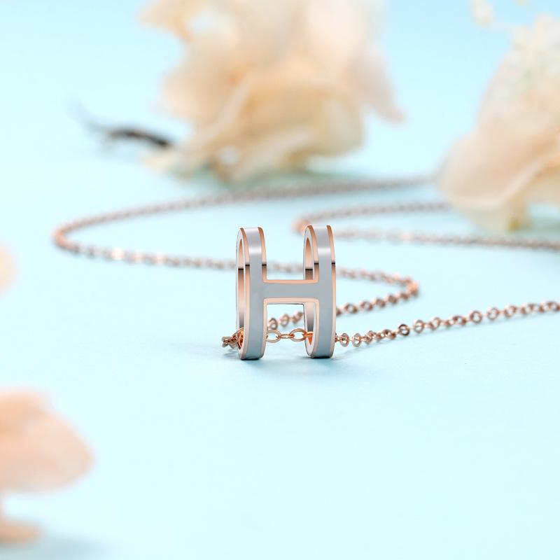 H Letter Necklace Fashion Niche Design Sense Jewelry Neck Chain Sweater Chain Premium Durable Quality Useful Practical