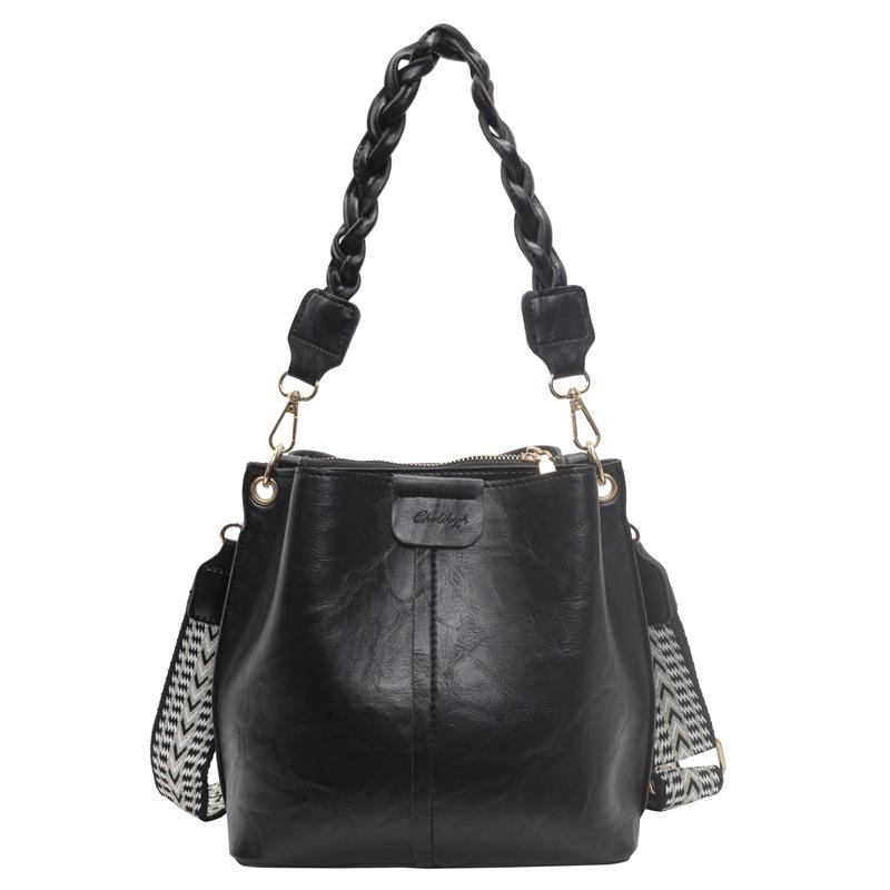 Versatile Bucket Bag Autumn and Winter Retro Women's Bag 2025 New Niche Design Broadband Messenger Bag Shoulder Bag