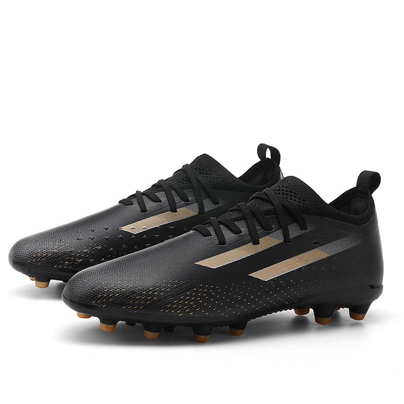 New football shoes men and women teenagers long nails broken nails competition sports shoes