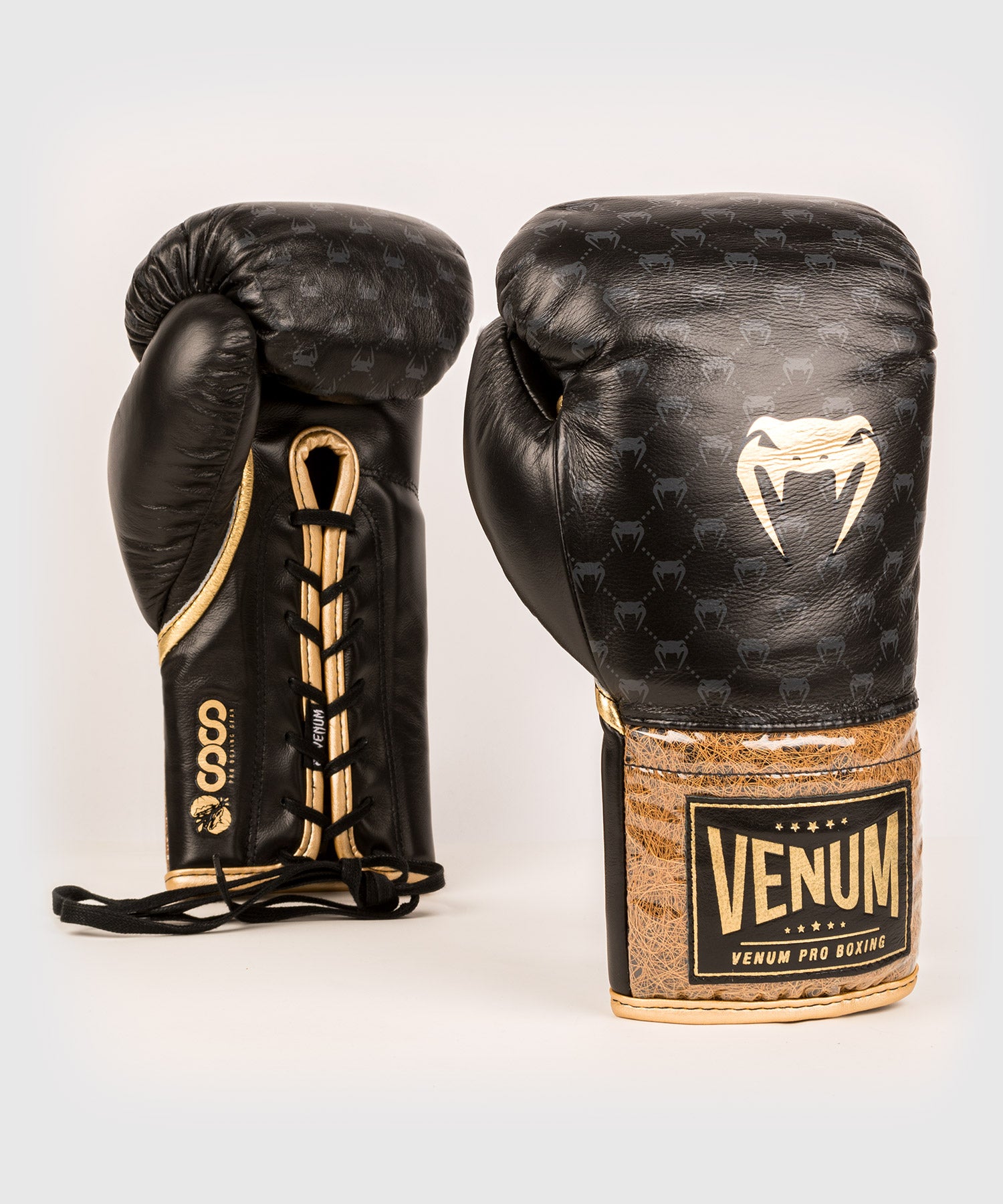 

Боксерские Перчатки VENUM Coco Monogram Pro - Насыщенно-Черный 10 Oz