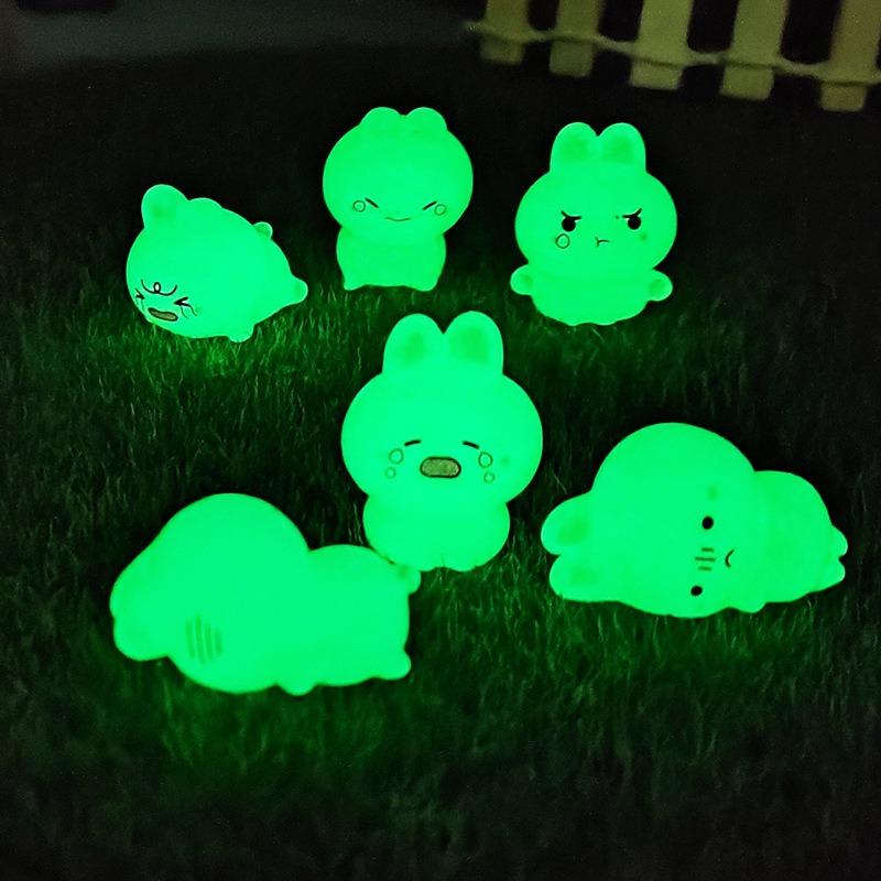 Micro 6Pcs Landscape Creative Cute Night Light Playful Bunny Diy Decoration Doll House Landscaping Office Home Small Ornaments