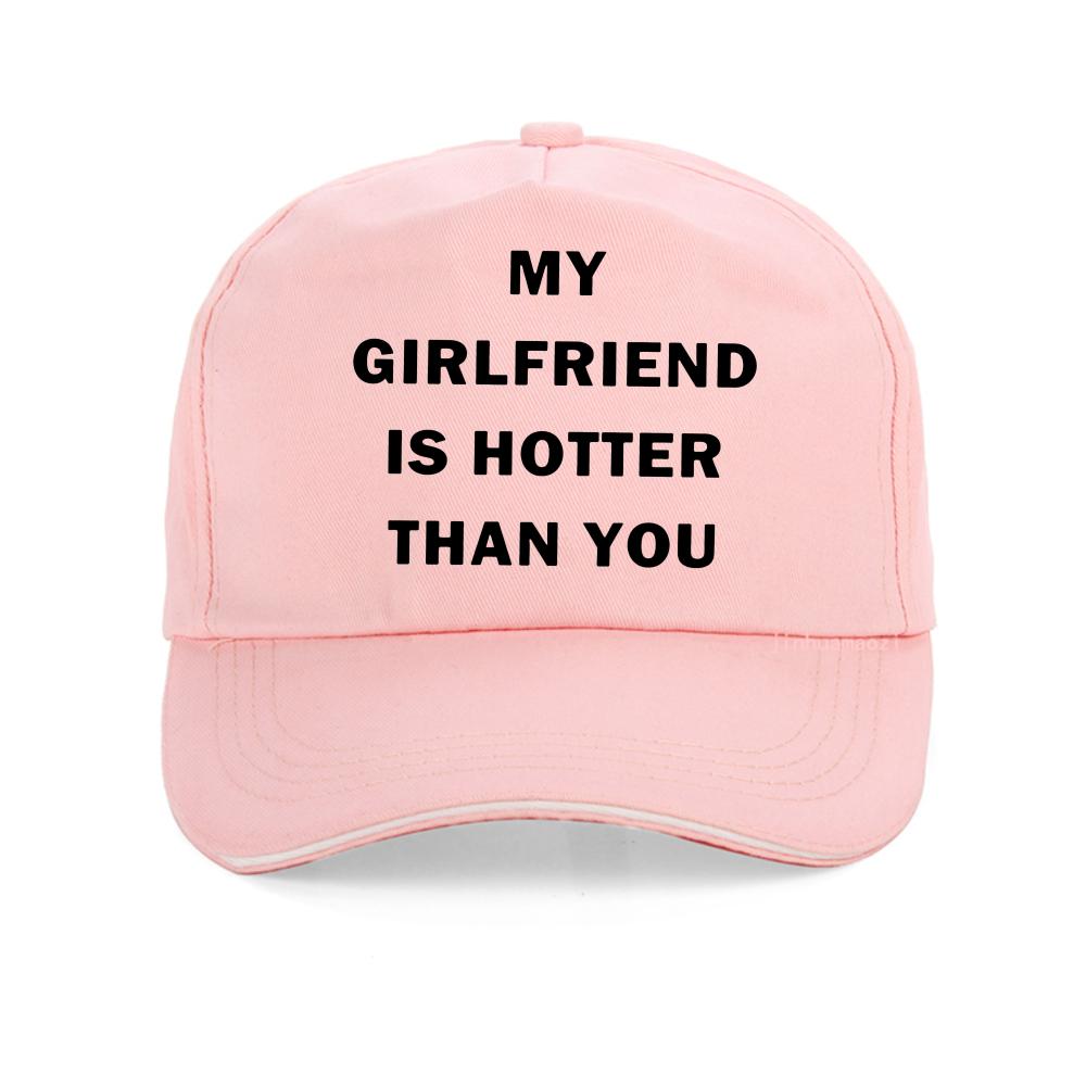 Meine Freundin ist heißer als du Briefdruck Baseballkappe Sommer Geburtstagsgeschenke Unisex verstellbare Kappen Mode Atmungsaktive Mütze