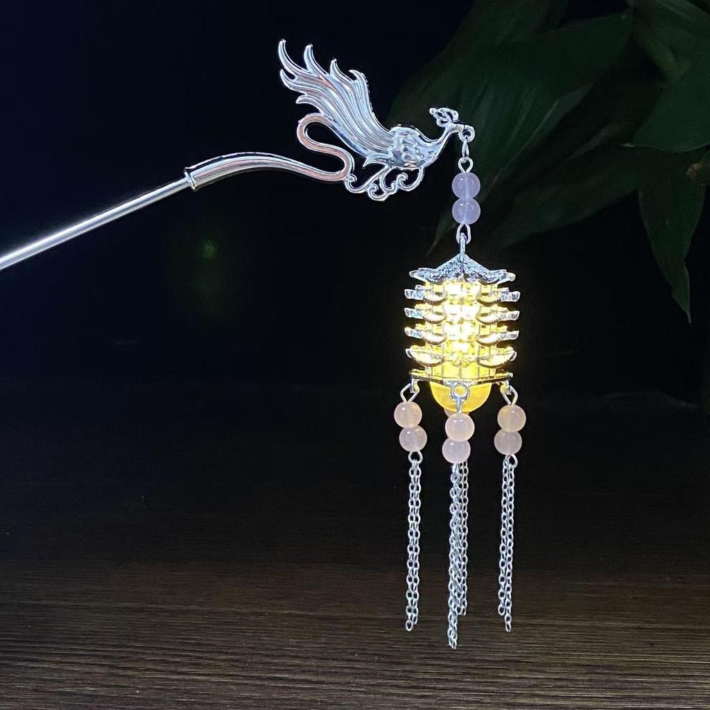 Ancient Style Luminous Hairpin: High-End Alloy Lantern Design for Hanfu Skirts