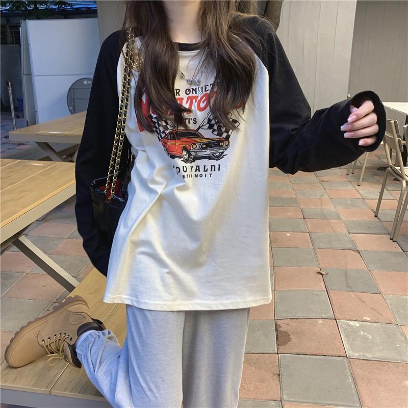 American Retro Women's Black & White Color Block Raglan Sleeve Top - Long Sleeve, Autumn/Winter Design
