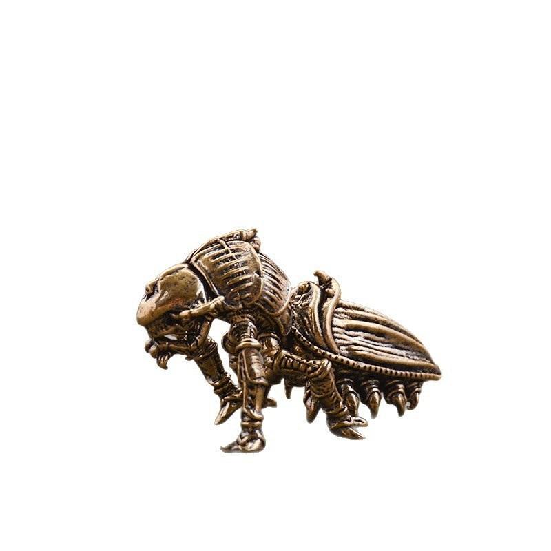 brass Solid Domineering Bug Brass Ornament Creative Bug Antique Tea Pet Car Pet Craft Office Desk Decoration