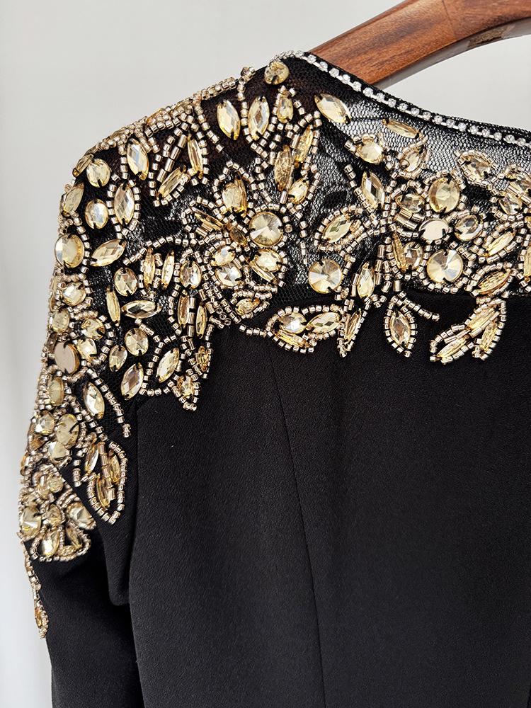 Elegant Grand Banquet Gown 2026: Mesh Splicing, Heavy Beading, Rhinestone Inlaid Long Dress