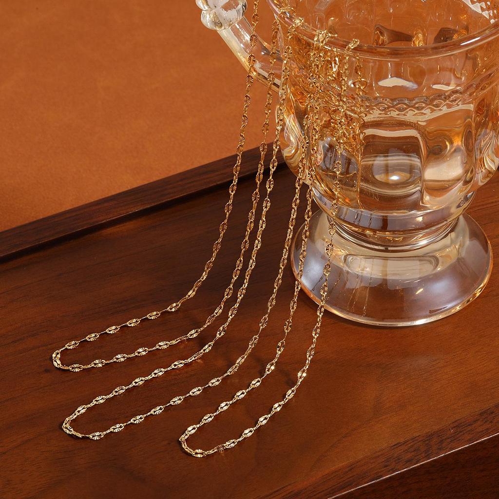 Vergoldete Edelstahl Halskette mit geprägten Lippen - Schlichtes, vielseitiges und modisches gehämmertes Design