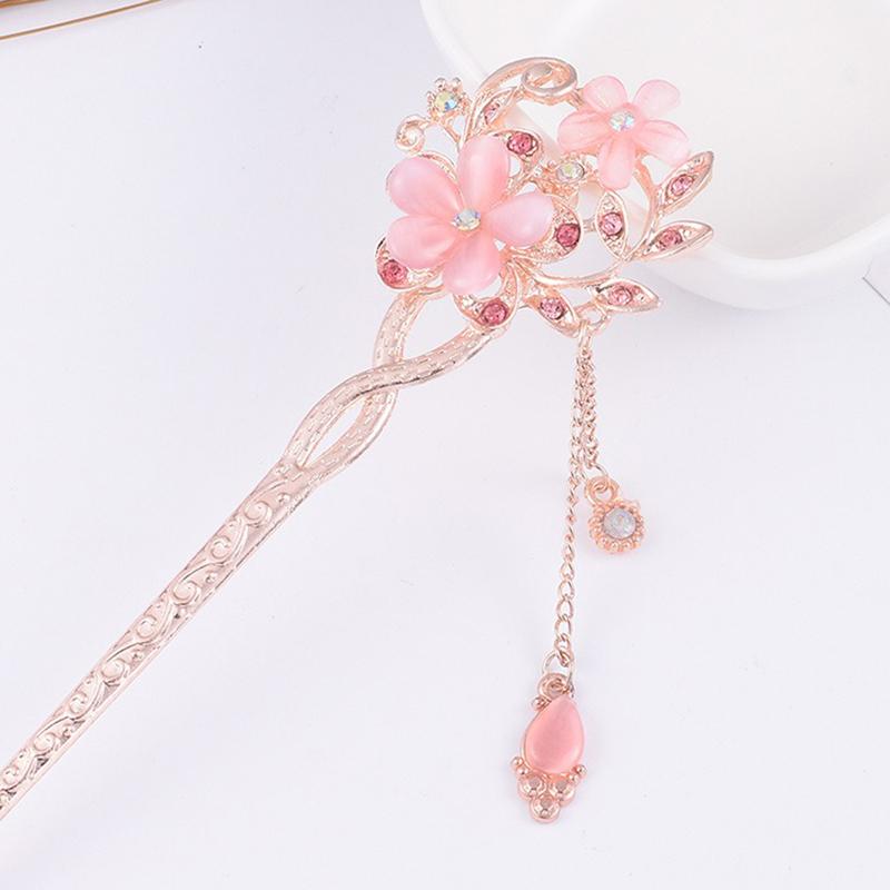 New Chinese Style Ethnic Three-dimensional Flower Tassel Women's Hairpin Elegant Party Cheongsam Hanfu Step Rocking Hairpin