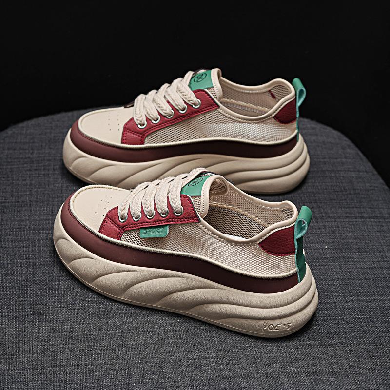 

Women s shoes with a sense of stepping on shit 2025 summer new breathable mesh shoes versatile platform white board shoes with skirts sports shoes 35 красный