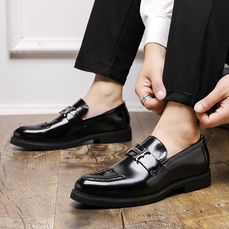 Fashion Leather Casual Shoes Men Loafers Luxury Design Slip On Male Dress Shoes Leisure Style Big Size Good Wear-resistant Sole