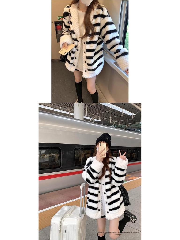Women's 2025 Autumn/Winter Velvet Lambswool Coat - Soft Striped Casual Cardigan, Lazy Style Trendy Top