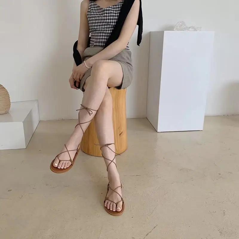 With Strap Sandals for Women Open Toe Outdoor Summer 2025 Flat Rubber No Heel Footwear Flip-flops Beach Ladies Shoes Roman Style