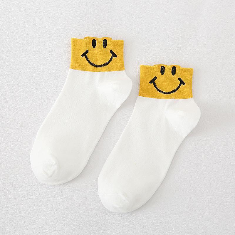 5/10 Pairs Comfortable Casual and Versatile Spring Summer Cartoon Smile Socks for Women Cute and Unique Boat Socks Cotton Short Socks