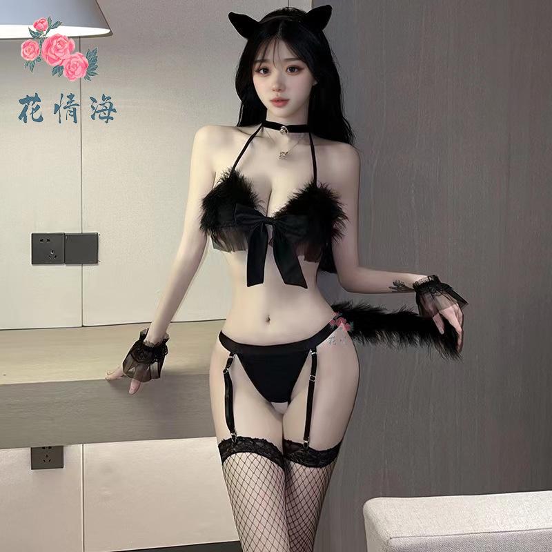 Sexy lingerie sexy erotic girl seduction three-point cute crotch cosplay