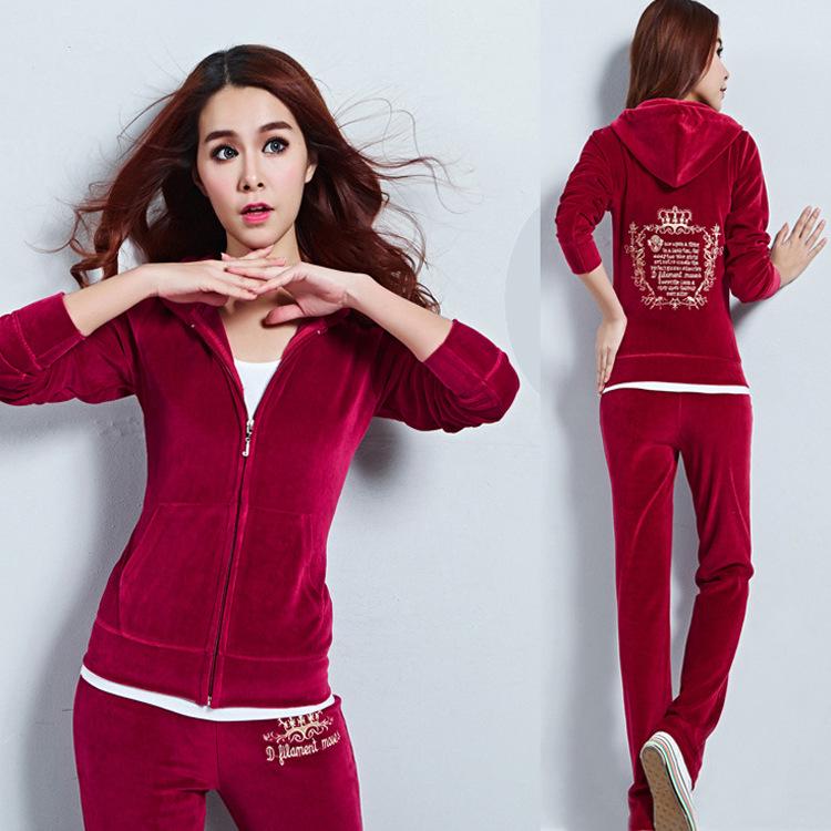 Women's Gold Velvet Embroidered Sports Suit - 2022 Spring/Autumn New Style Casual Two-Piece for Running