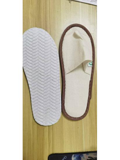 Disposable Non-Slip Canvas Slippers for Hotels and Travel