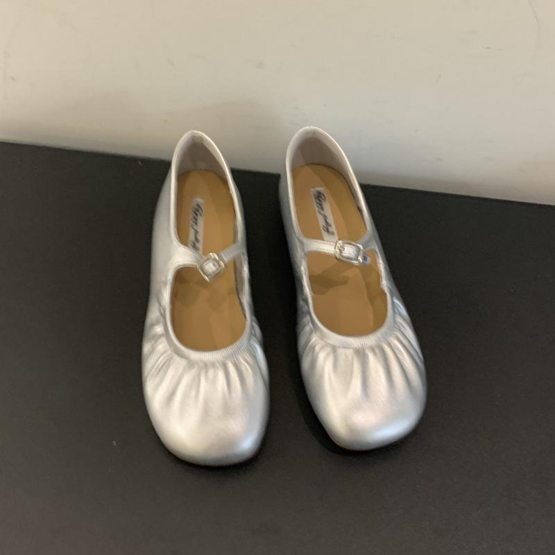 

French silver pleated word belt Mary Jane shoes 2025 new versatile soft flat bottom with skirt temperament light mouth single shoes 40