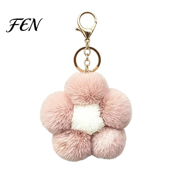 Flower Bag Charm Plush Keychain for Handbags, Five-petal Charm, Soft Fluffy Backpack Hanging Accessory Women Ornament