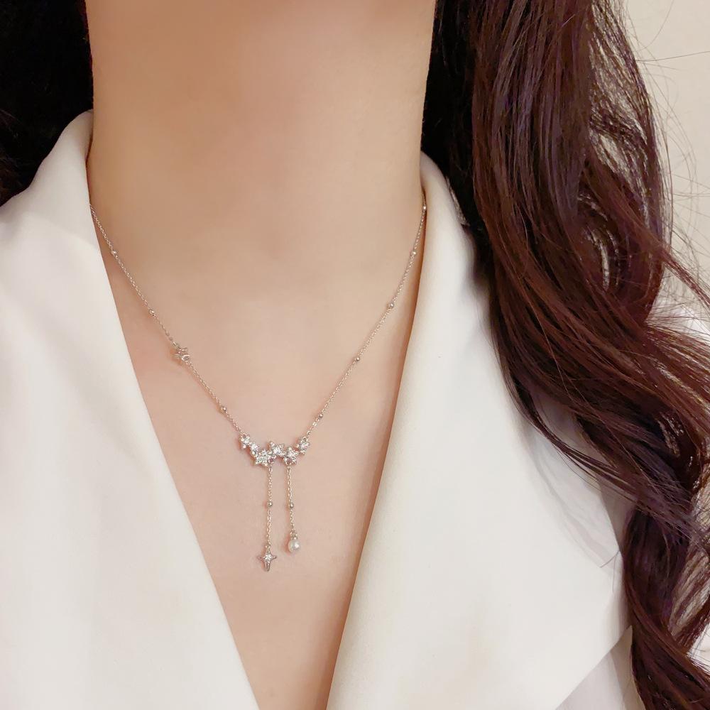 Japan and South Korea Exquisite Fashion Light Luxury Zircon Star Tassel Necklace Temperament Simple Versatile High Sense Super Flash Collarbone Chain