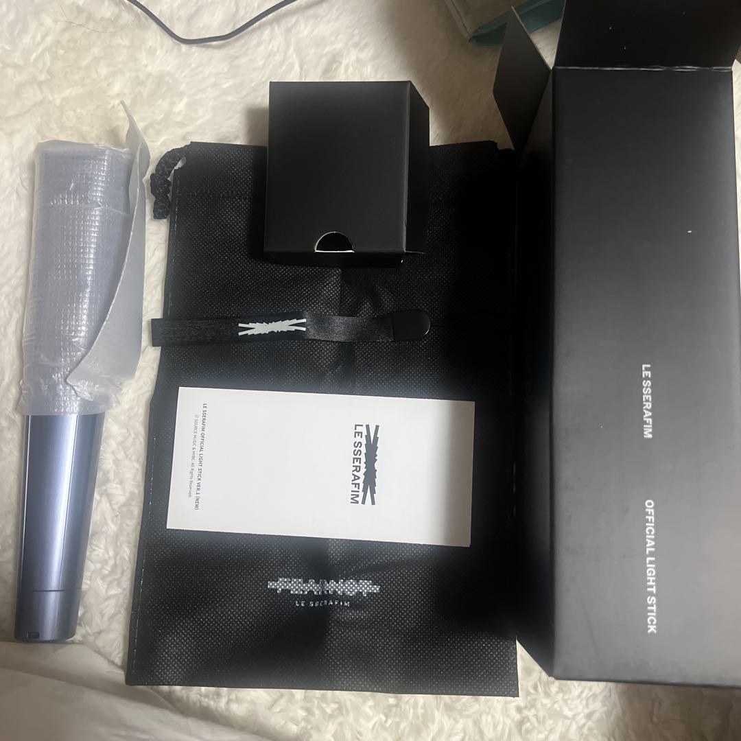 

[USED] []LE SSERAFIM Official Penlight Black