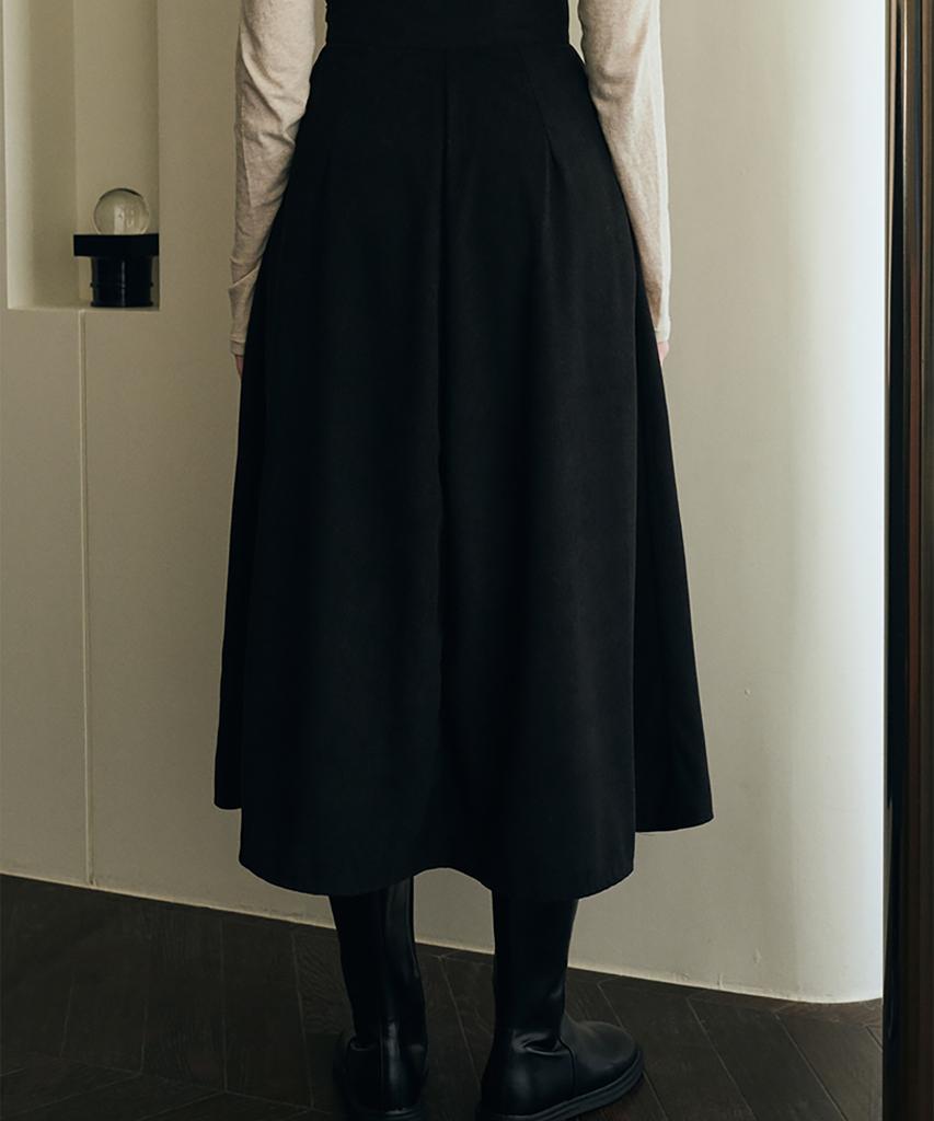 Roeil Mild Corduroy Pintuck Skirt - Black