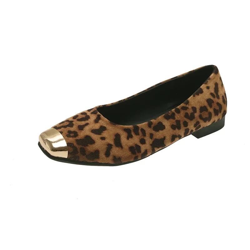 Women Low Heels One Kick Leopard Print Metal Decorative Toe Wear-resistant Rubber Sole Comfortable and Breathable Zapatos Mujer
