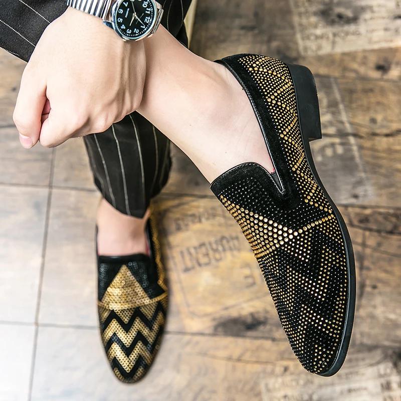 2025 NEW Pointed Toe Embroidery Rhinestone Flat Shoes For Men Male Wedding Dress Prom Homecoming Shoes Vestir Zapatos Hombre