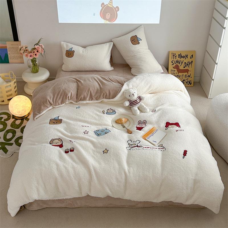 

Зимний Мультяшный Милый Толстый Пододеяльник Бархатный Набор из Четырех Предметов Бархатное Постельное Белье Мягкий Плюшевый Теплый Для Пододеяльника Простыня Спальня Queen 4pcs