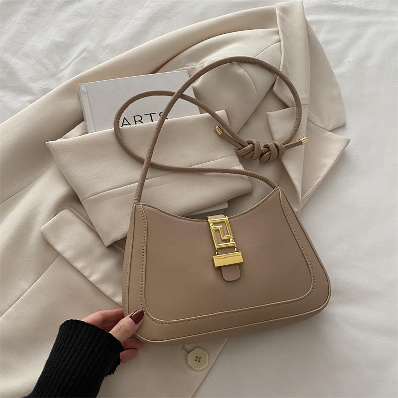 

Популярные сумки женские большой емкости 2025 лето новая простая сумка через плечо женская сумка через подмышку в стиле ретро хаки