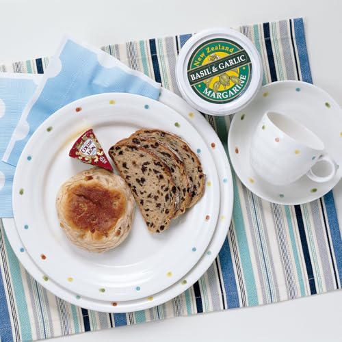 NARUMI Day+ Dot Dinnerware Set, White Polka Dots, Cute and Casual, 4-Piece Set for 2, Microwave and Dishwasher Safe, Gift Boxed, 40627-33563