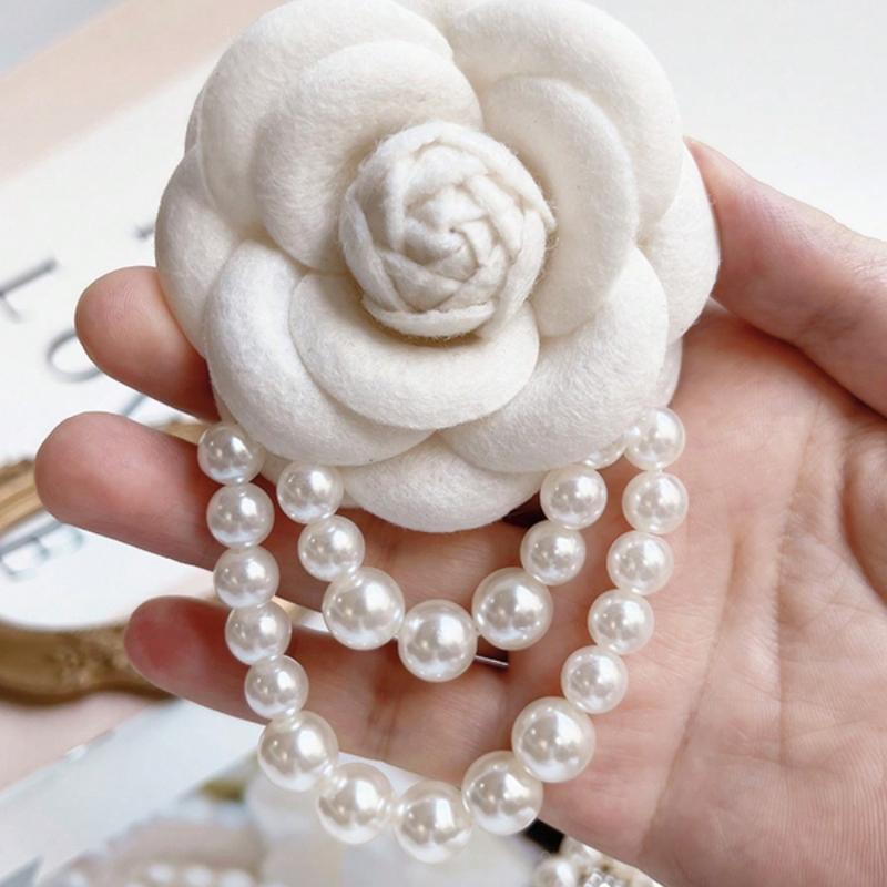 1pc Elegant Women's Camellia Flower Faux Pearl Tassel Brooch Pin For Shirt Collar Clothing Accessory, Party And Wedding Gift Valentines