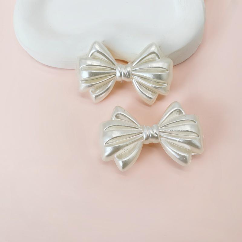 "Adorable Handmade Bow Hairpin & Jewelry with Imitation Pearls"