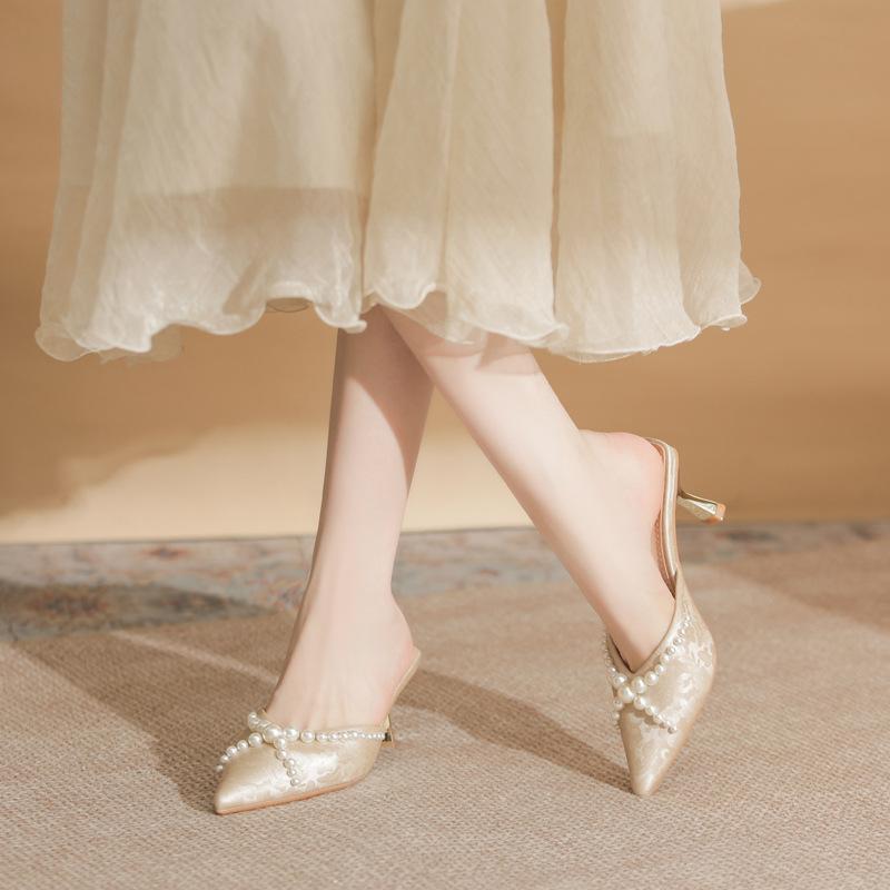 6658-15 pointed thin heels high heels 2025 new summer pearl diamonds are not tired of empty sandals