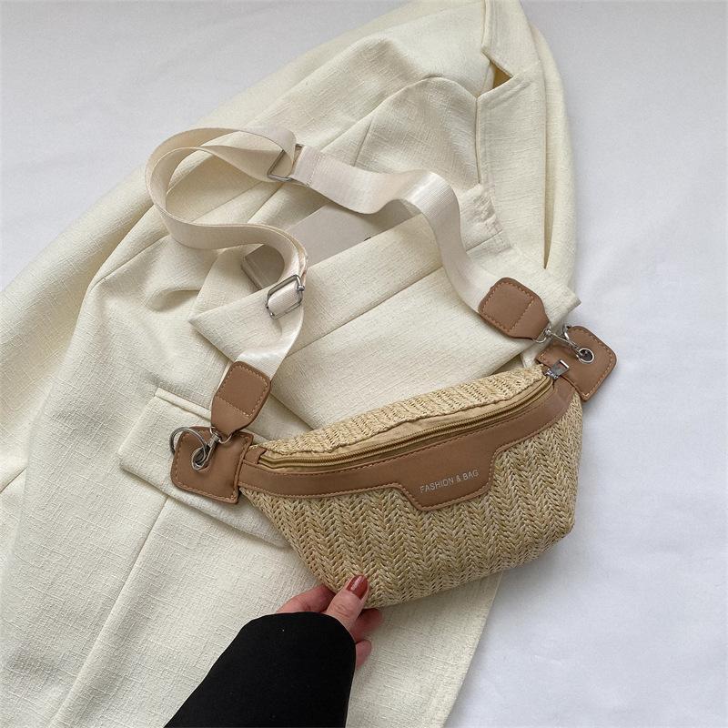 

Straw fashion Korean version shoulder messenger bag 2025 foreign style leisure bag change bag breast bag waist bag Korean version small satchel хаки