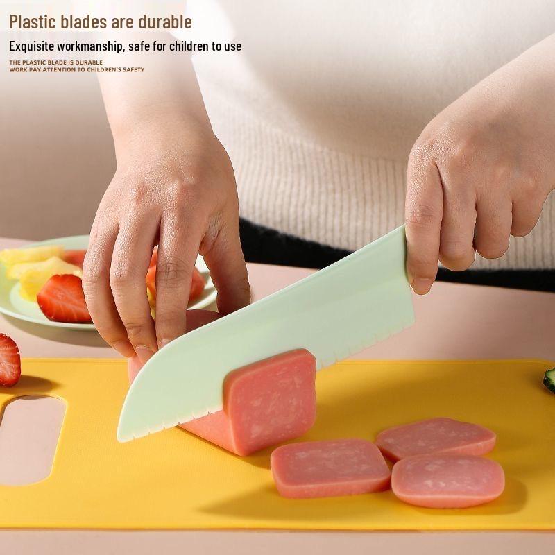 Kindergarten Safe Knife & Portable Cutting Board Set for Baby Food Preparation