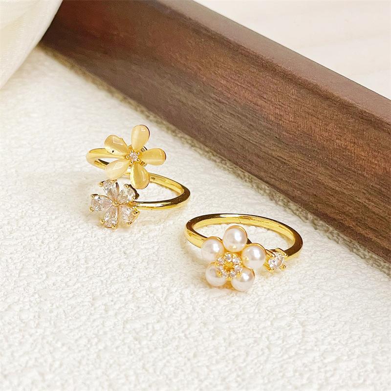 Medieval Vintage Retro Rotatable Opening Ring Imitation Chalcedony Light Luxury High Sense Personality Index Finger Ring Female